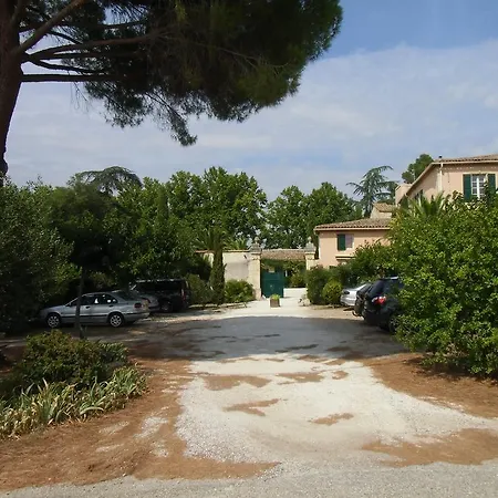 Le Prieure Saint Martial Apartment *